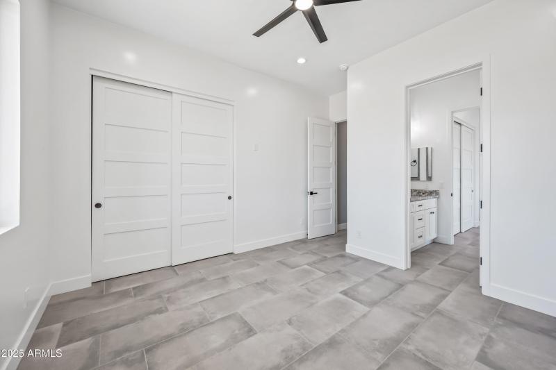 77-29108N205A-ocupix-OSEQ