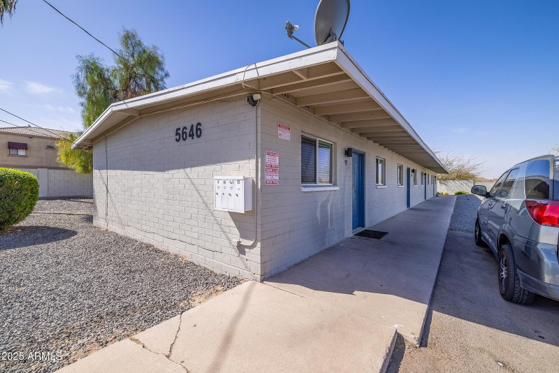 Montezuma - Exterior (11)