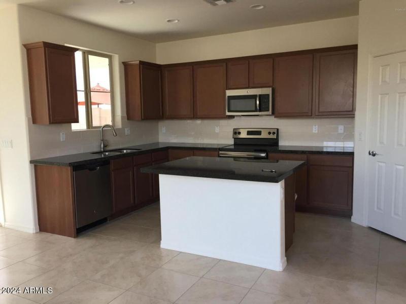 1522W20171125195155179248000000-o