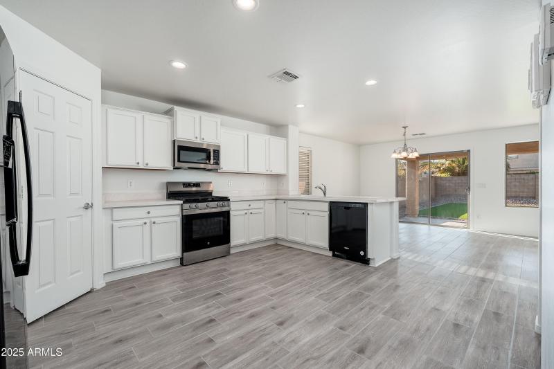 8096 W Rushmore Way - 08