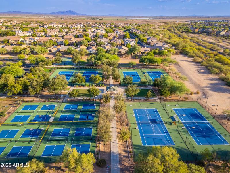 Anthem Parkside - 08