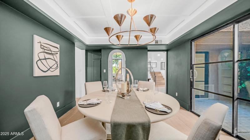 4434 E Camelback Rd Unit 128 diningRoom