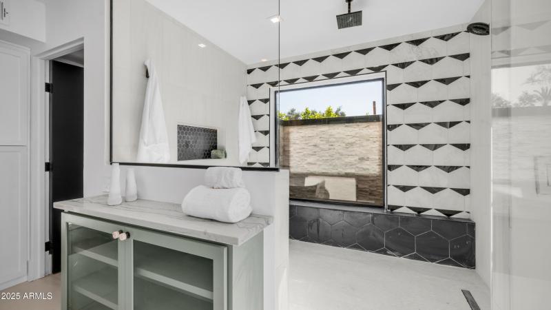 4434 E Camelback Rd Unit 128 mainBath3