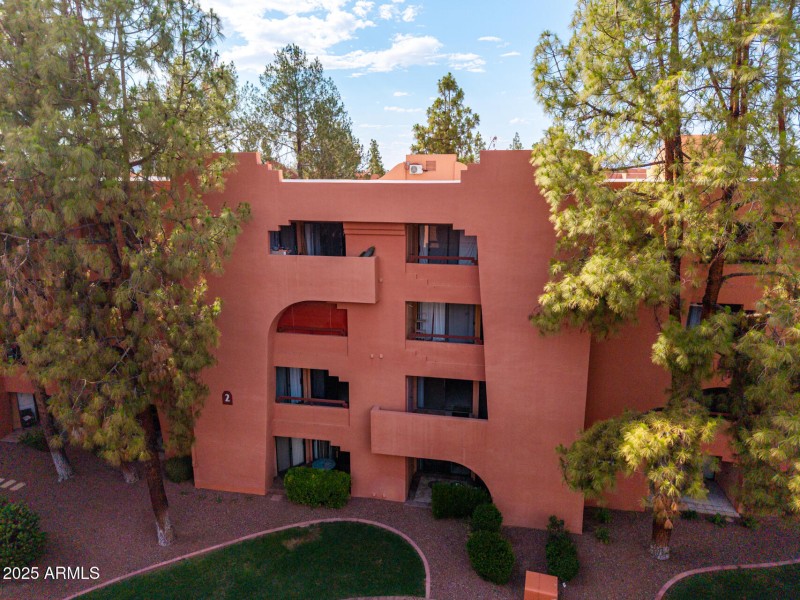 39 - Paradise Aerials