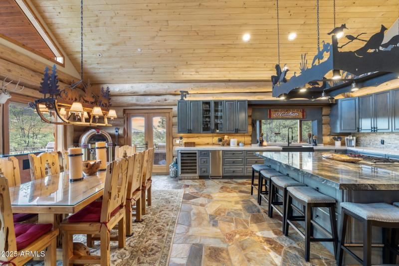 Multiple dining options