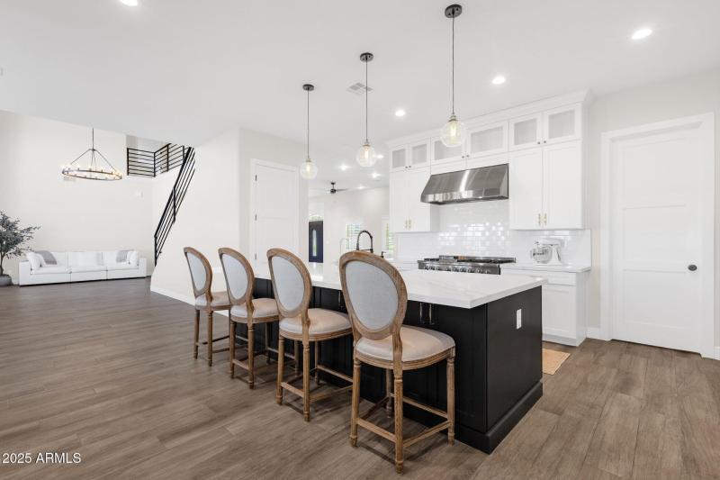 21-web-or-mls-856-w-quail-cir