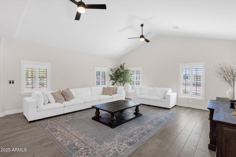 31-web-or-mls-856-w-quail-cir