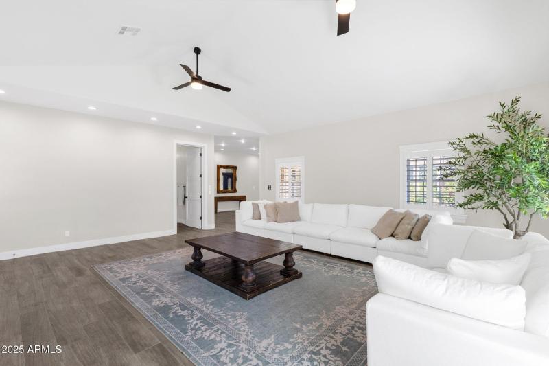 32-web-or-mls-856-w-quail-cir