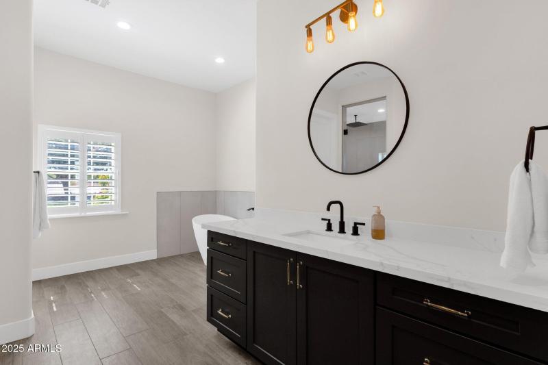 37-web-or-mls-856-w-quail-cir