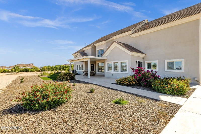 90-web-or-mls-856-w-quail-cir