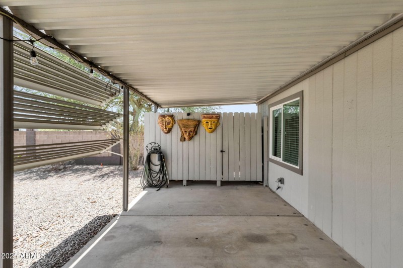 Covered Entry/ Patio