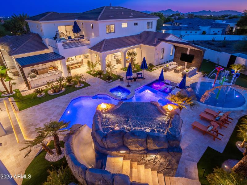 019_Twilight Aerial View