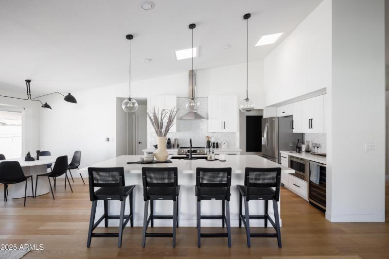 PROPERTYIMAGECO_5502EGrandviewRd_WEB-9