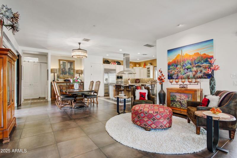 006_Sitting Area to Dining Room