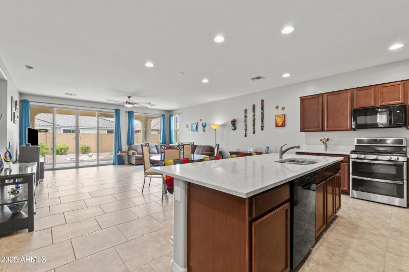 22912 E Domingo Rd-24