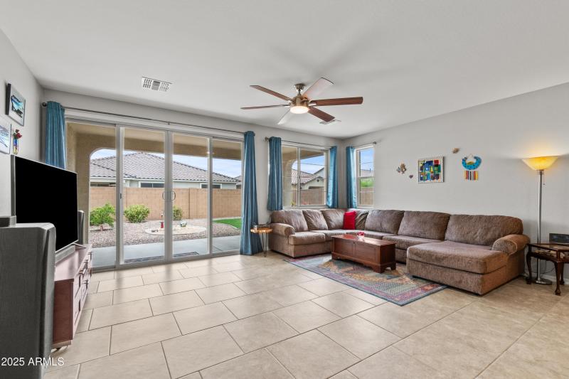 22912 E Domingo Rd-25