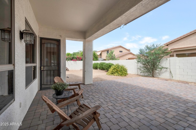 Covered Patio with pavers