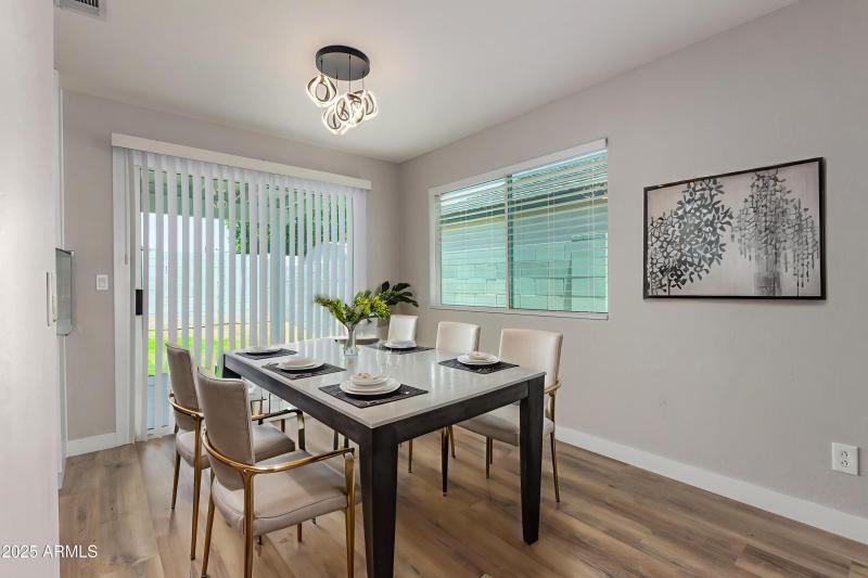 10-Zachary - Dining Room - Modern - 1