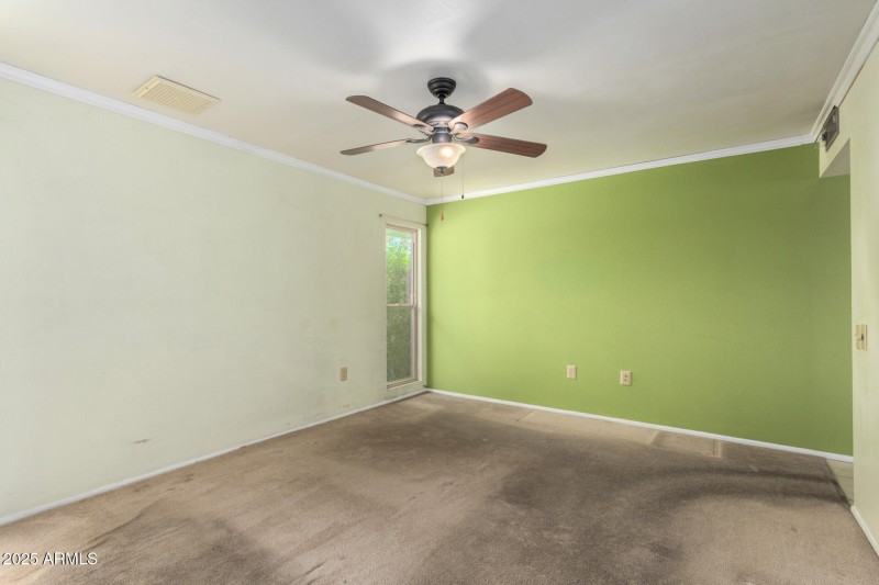 16 Crestbrook