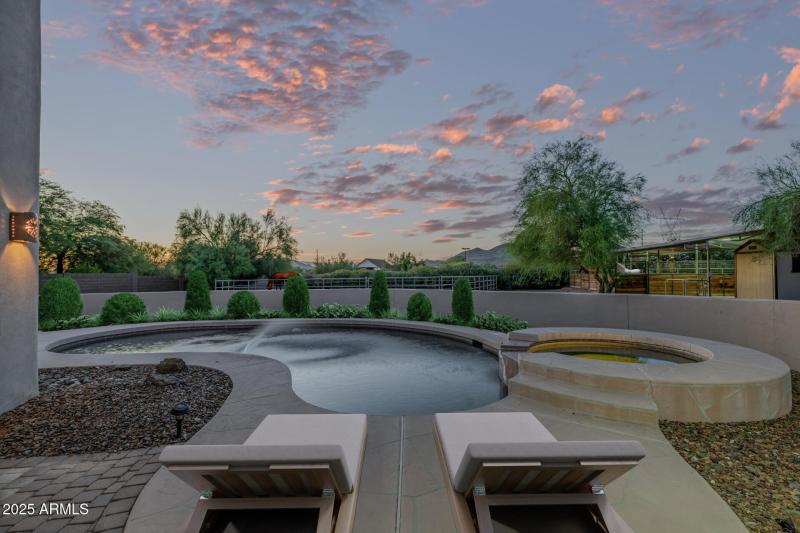 virtual_staging-08-Backyard-result-01