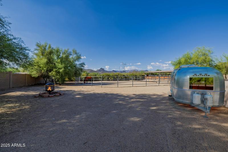 virtual_staging-16-Backyard-result-01