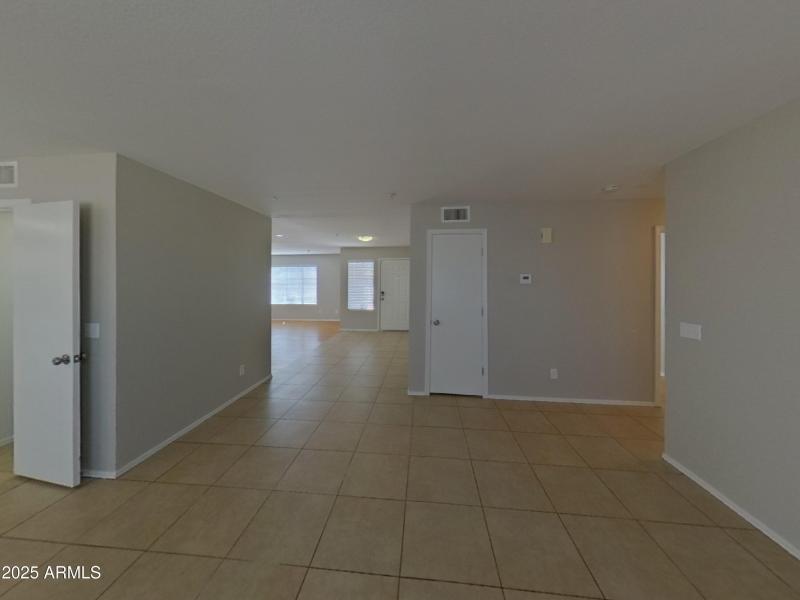 4_pc_6X0CVUgI44_VVK1CR68jR_layout_0