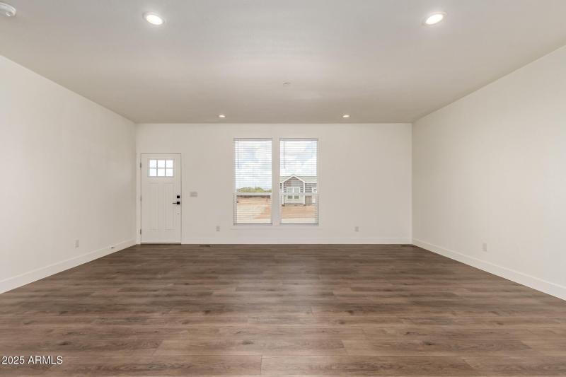 23069 W MILTON DR