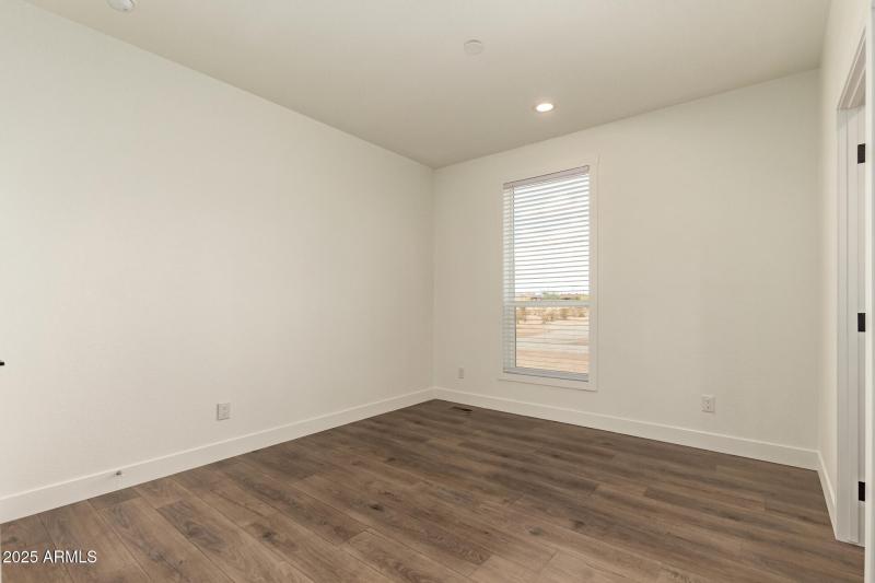 23069 W MILTON DR