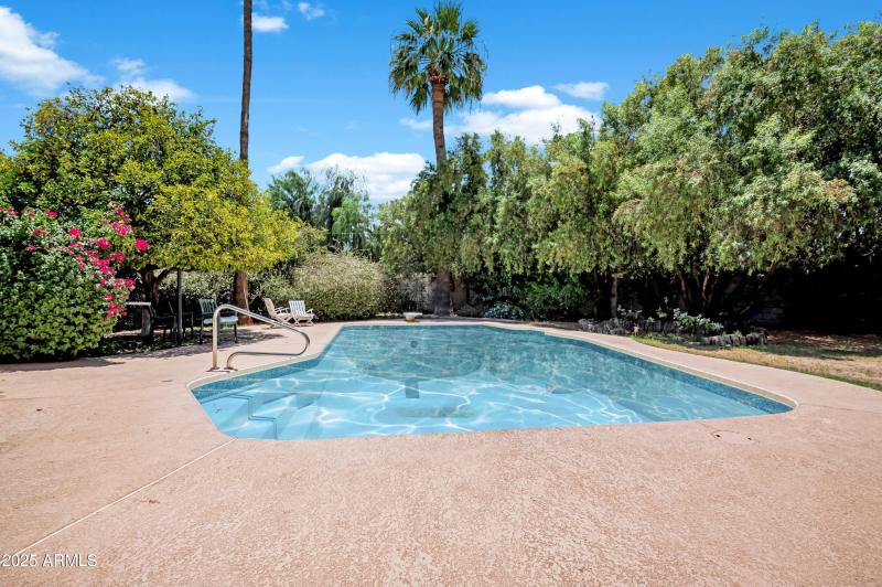 Pool Virtually Filled