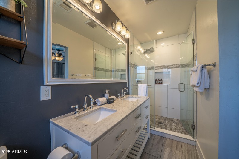 42-DSC05028-HDR