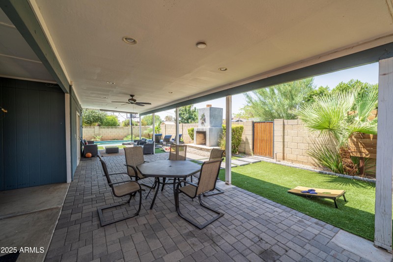 83-DSC05115-HDR