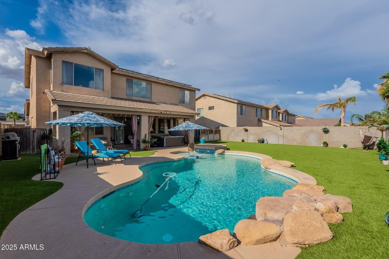 Pool & Backyard Area