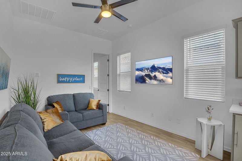 28-web-or-mls-Adams-28