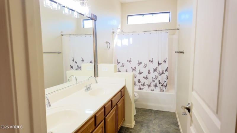 2nd Bathroom Blue Sky