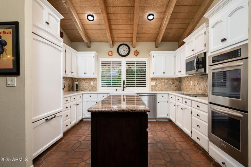 Kitchen & Double Ovens