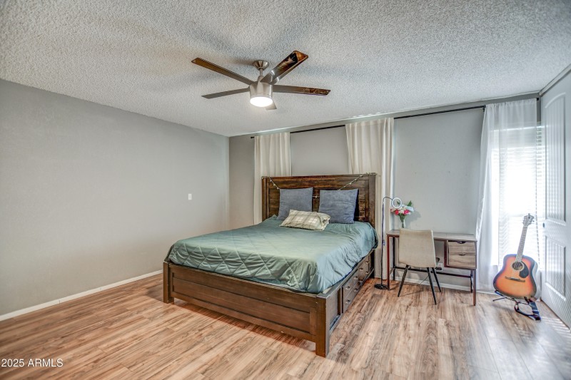 Bed 4, 1