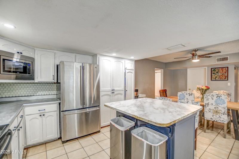 Kitchen 6
