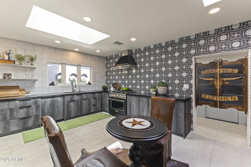 Carefree Kitchen at it's Finest