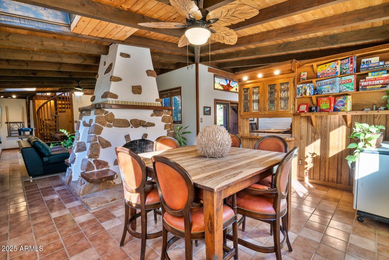 3) 51949-6766536ee0689