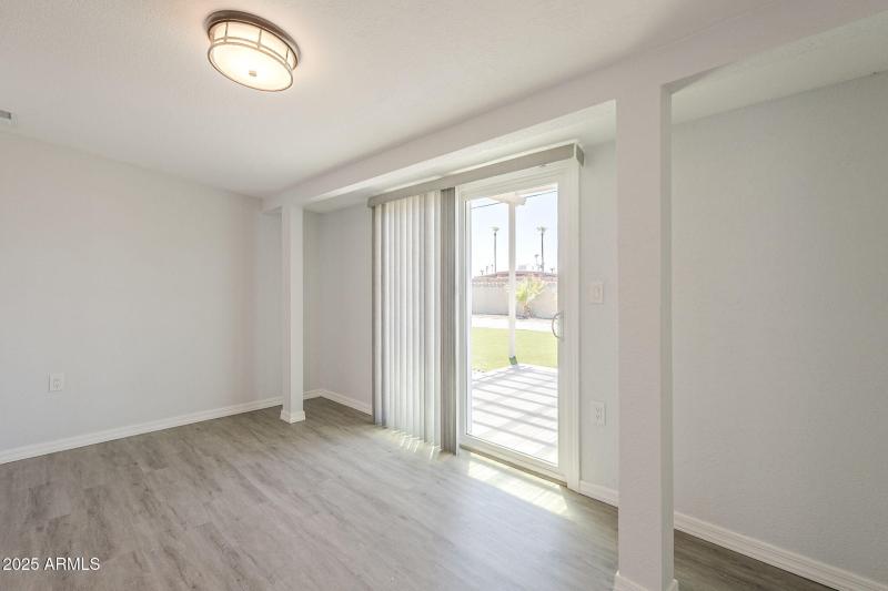 27-web-or-mls-Glenview-27