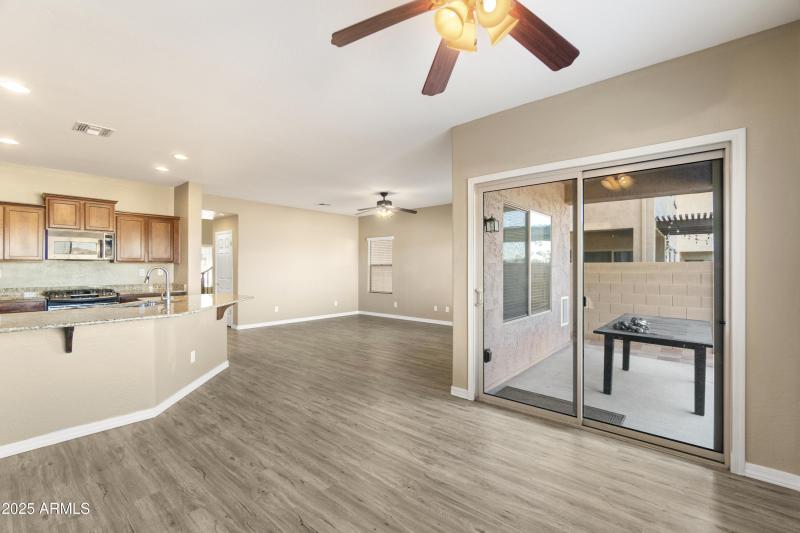 4 Kitchen exit to patio