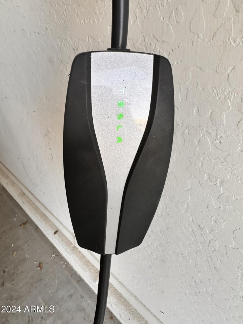 Universal Car Charger 2