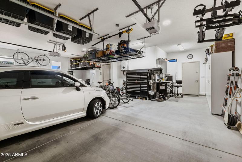 24-Garage Interior - Copy