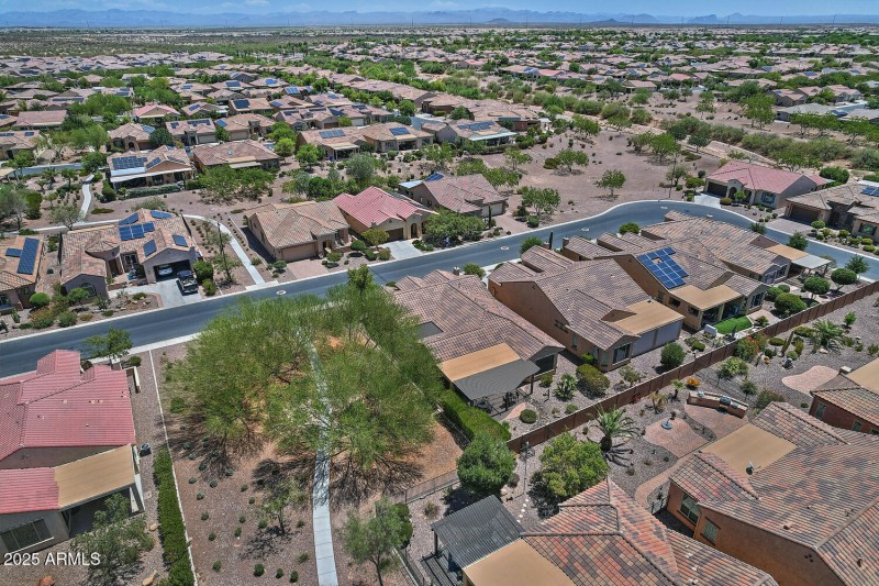 7465 W Noble Pr Wy Florence AZ-large-046