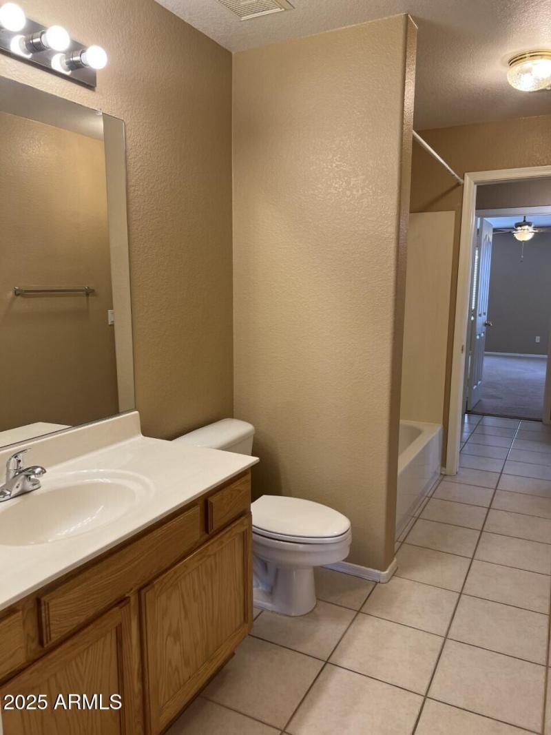 2nd Bathroom