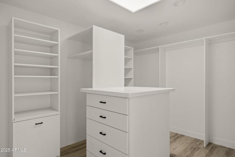 025_Primary Closet