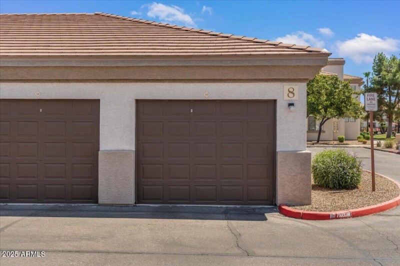 13-Garage