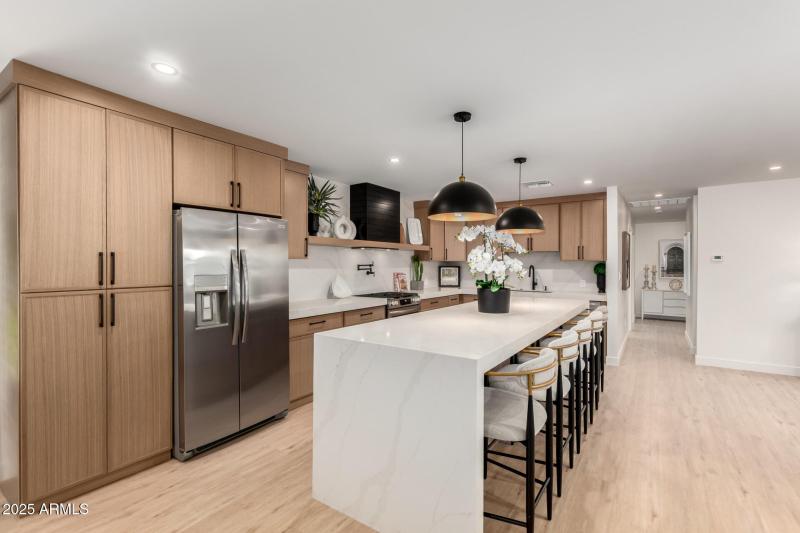 Chef’s Kitchen with Oversized Island