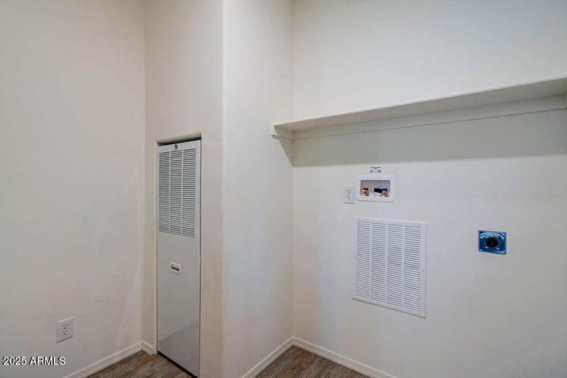 20809 E Antelope Road - Photo - Laundry