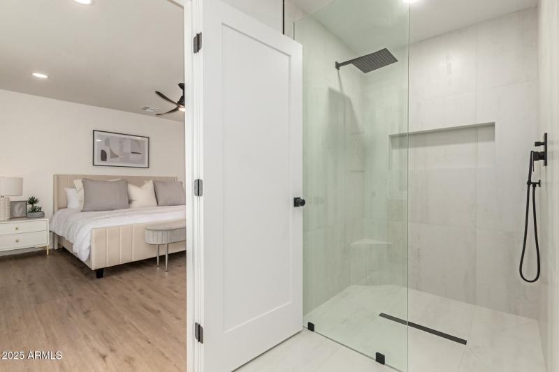 Glass-Enclosed Spa Shower